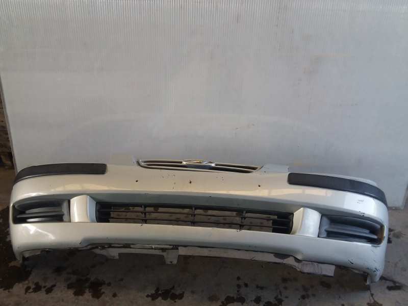 Paragolpes delantero