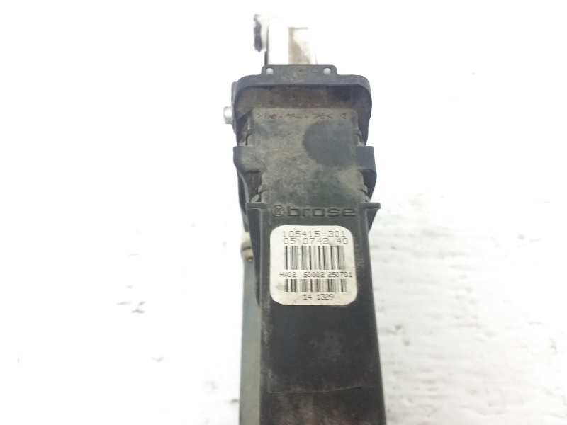 Motor elevalunas delantero derecho, foto 1 de 3