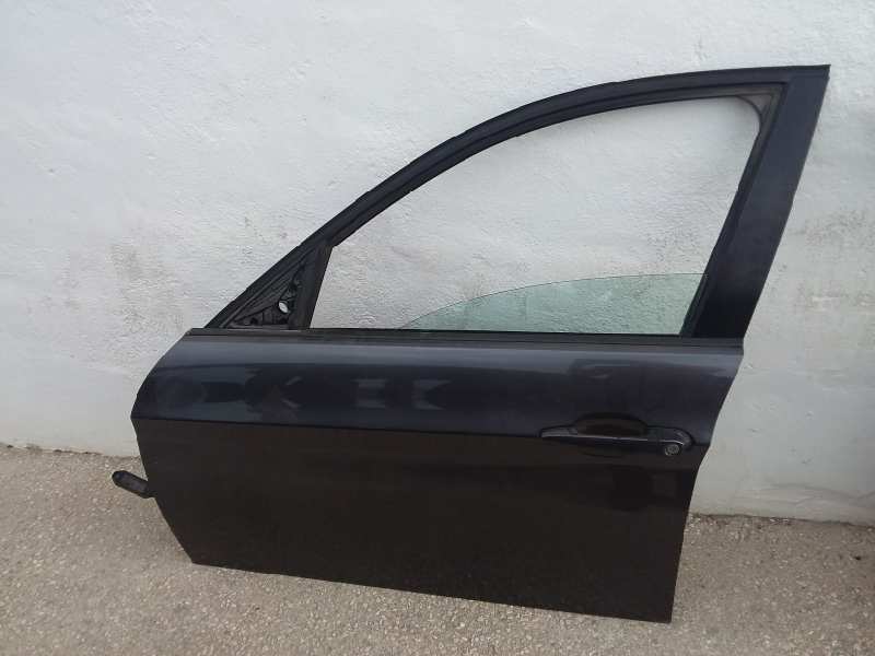 Puerta delantera izquierda