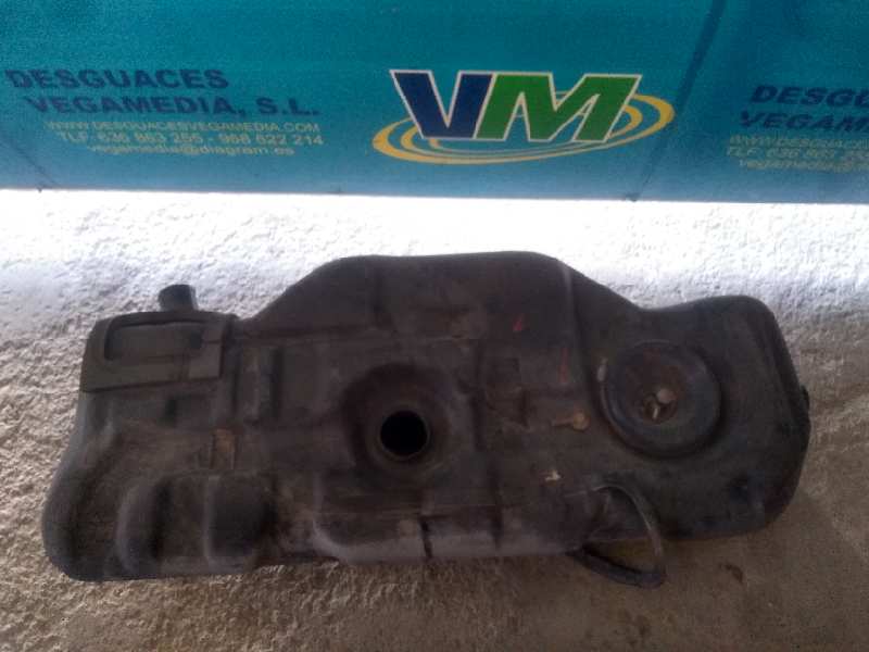 Deposito combustible, foto 1 de 3