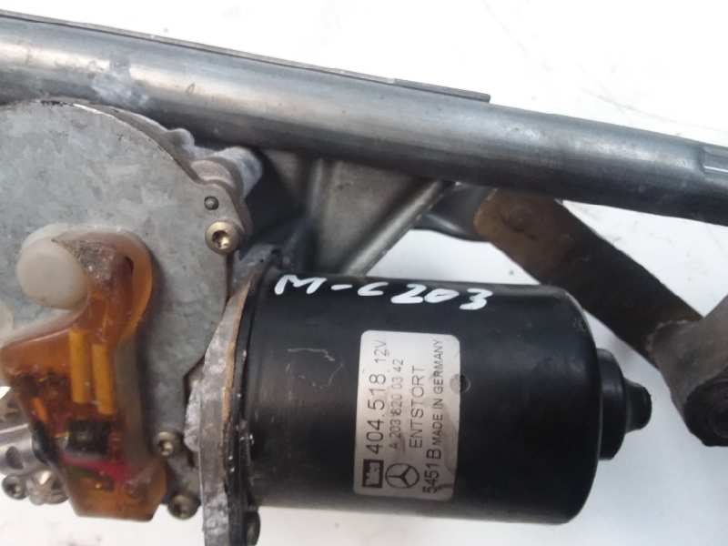 Motor limpia delantero