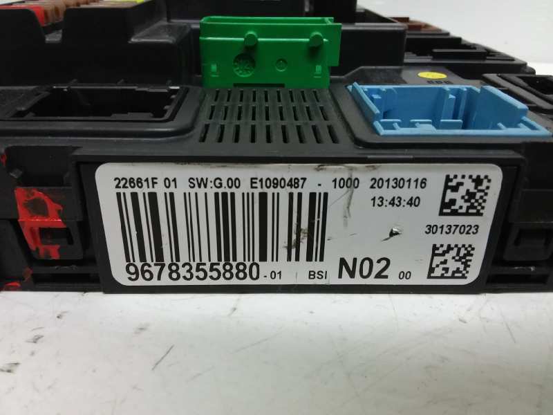 Caja reles / fusibles, foto 1 de 2