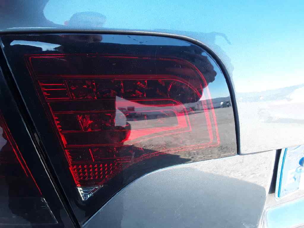 Piloto trasero izquierdo interior, foto 1 de 3