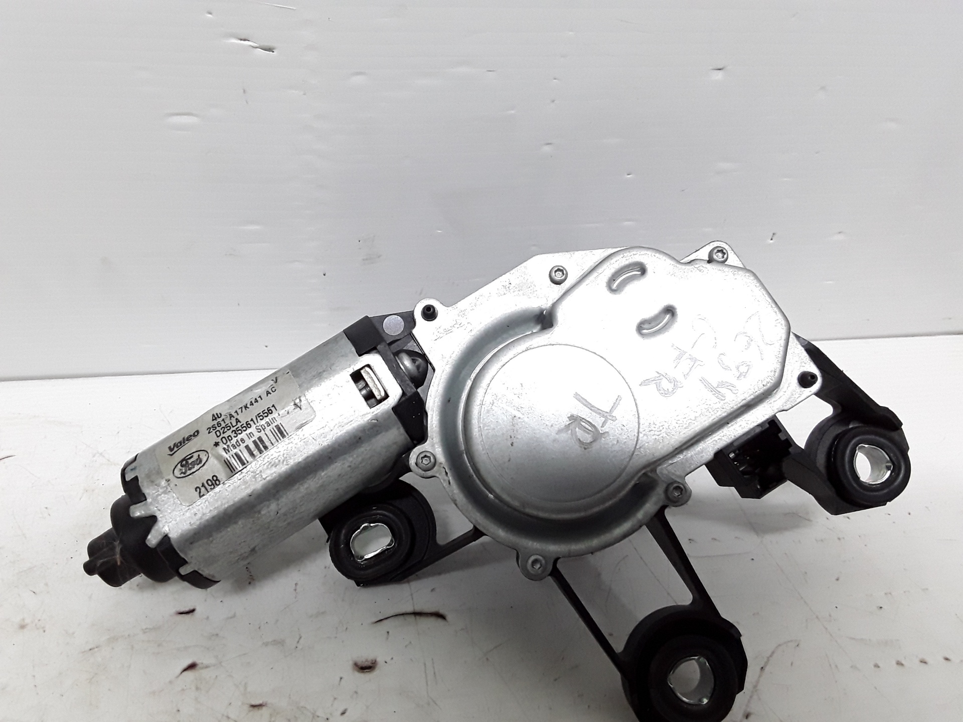 Motor limpia trasero