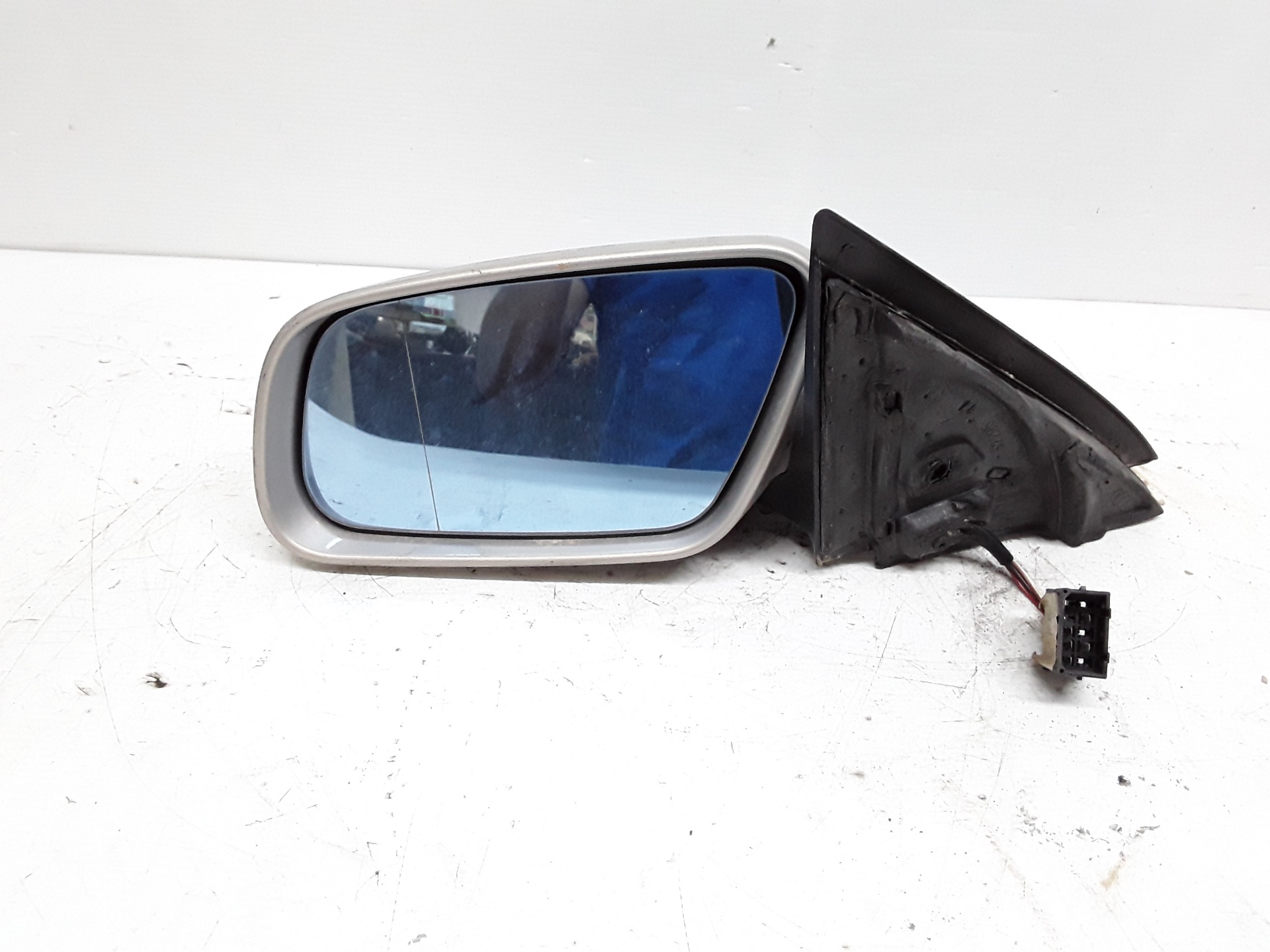 Retrovisor izquierdo