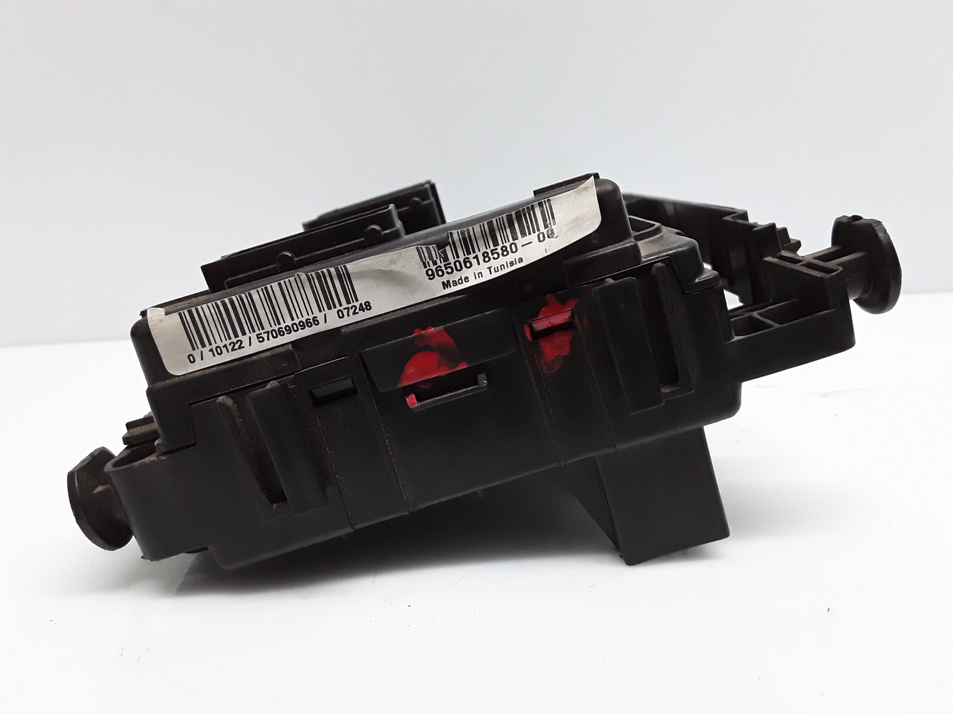 Caja reles / fusibles