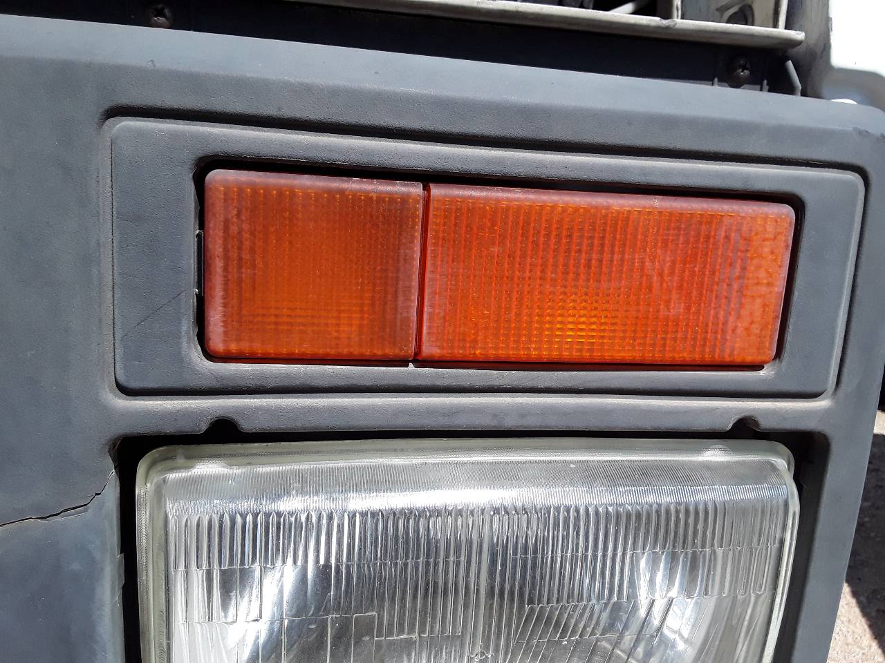 Piloto delantero izquierdo