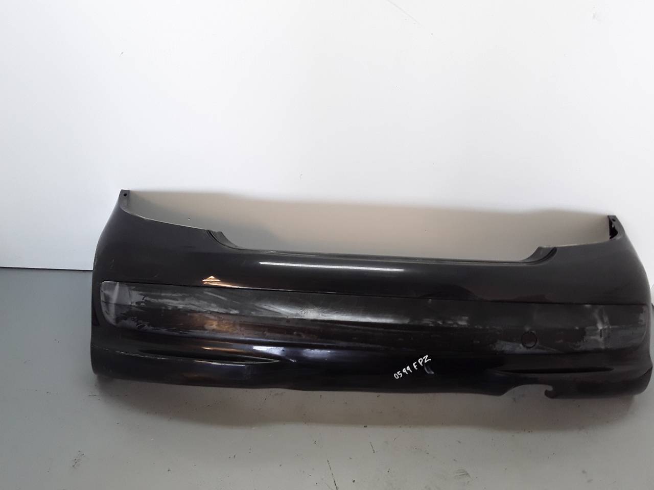 Paragolpes trasero
