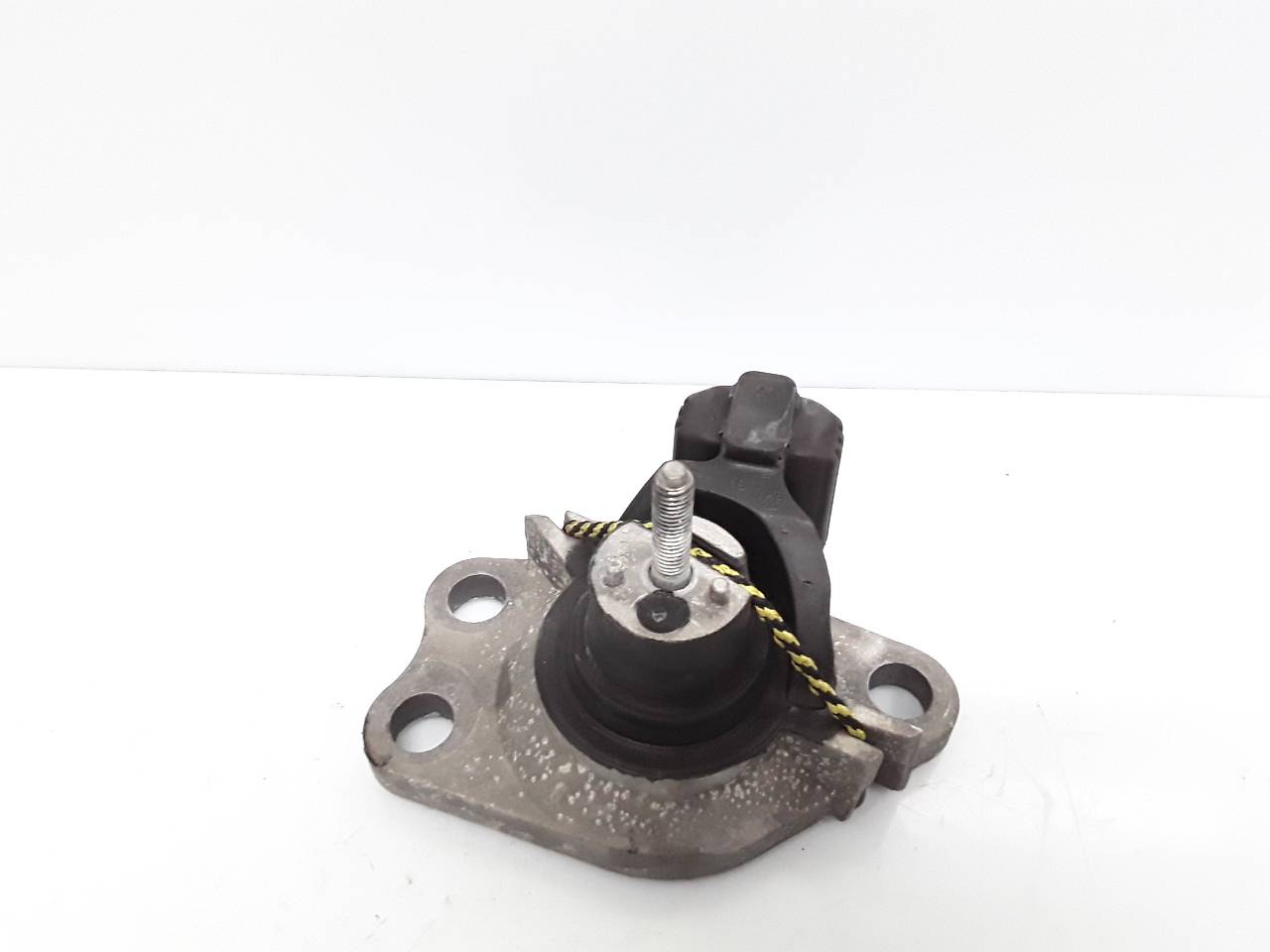 Soporte motor derecho