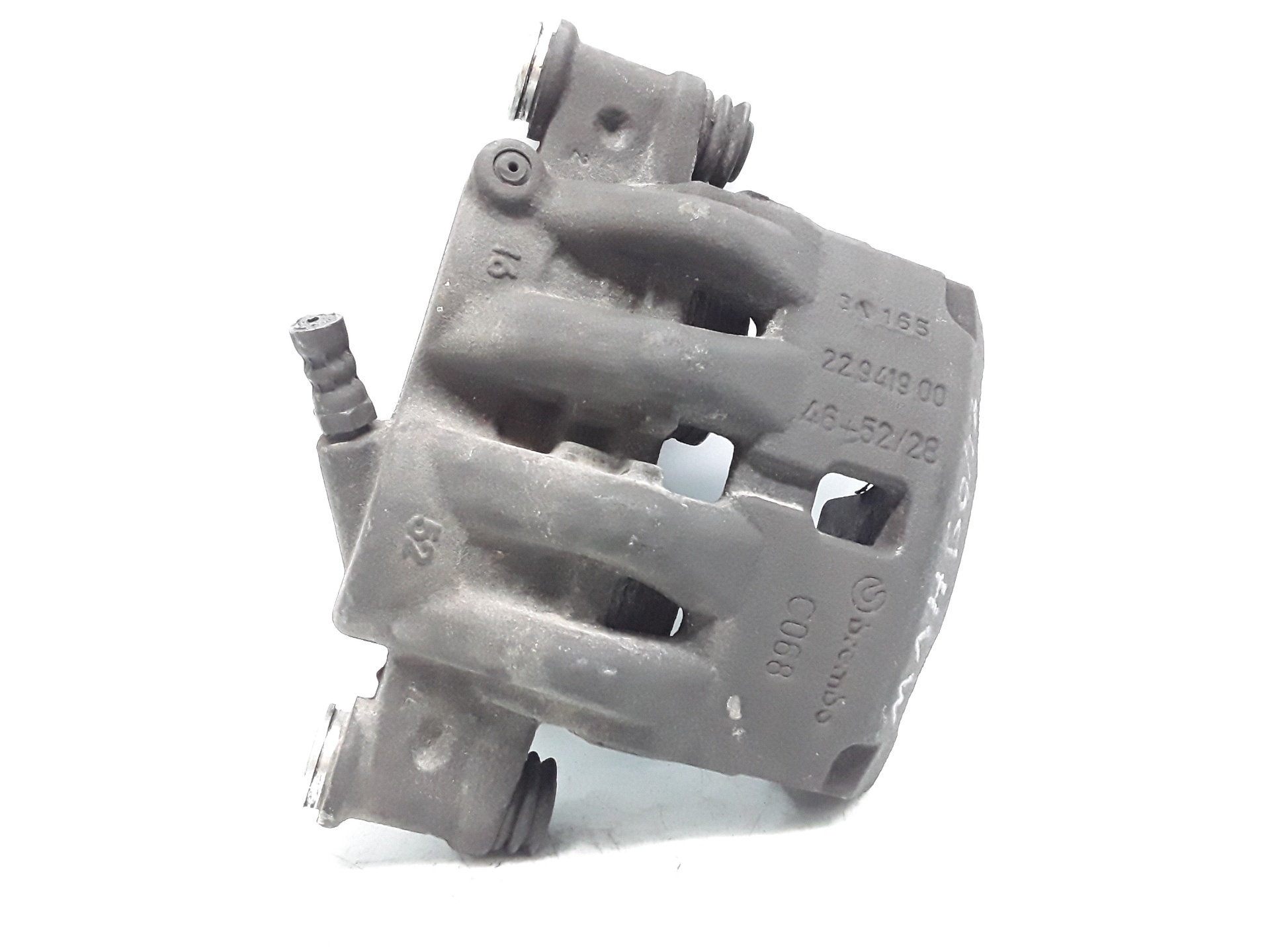 Pinza de freno delantera derecha