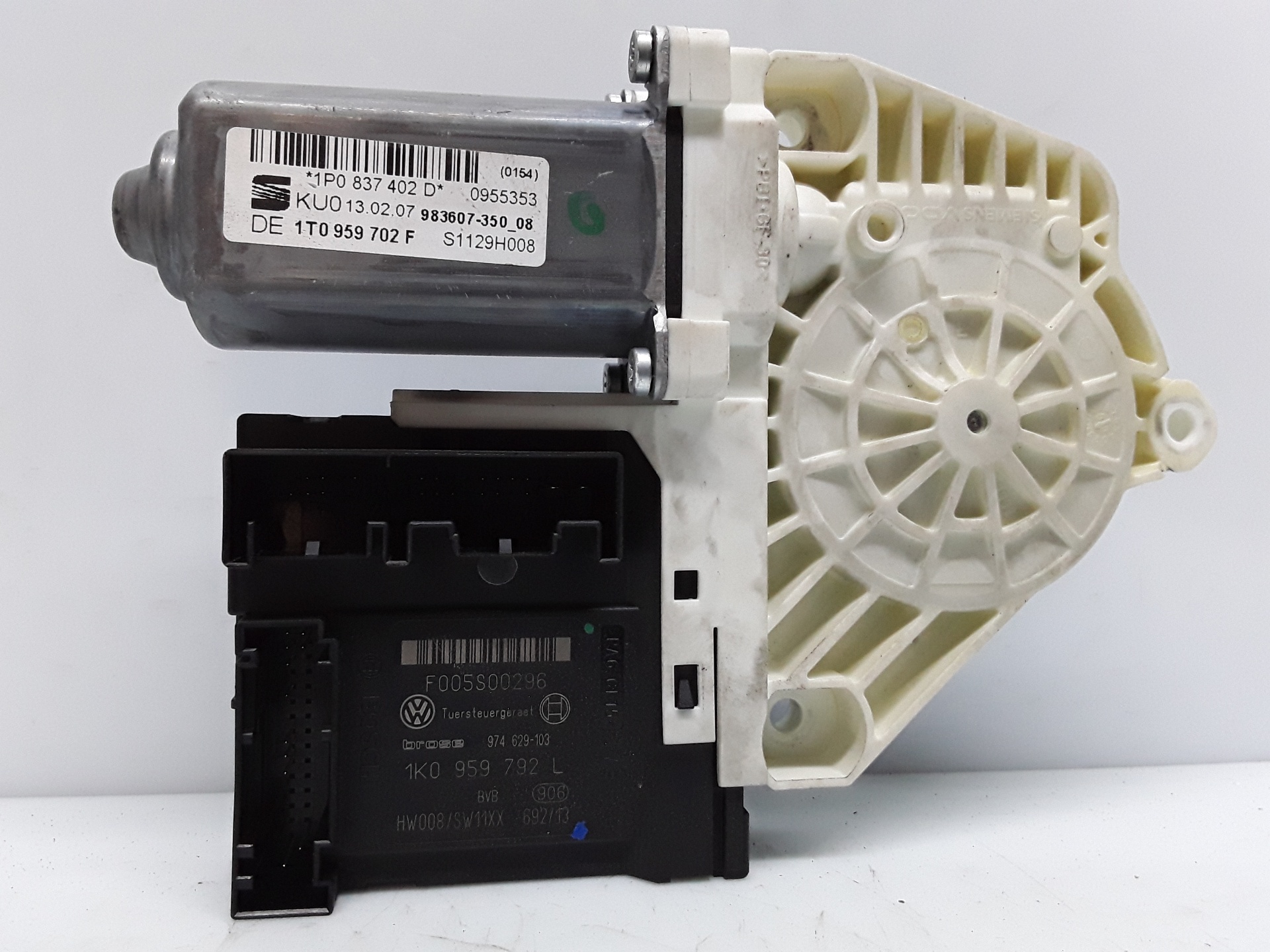 Motor elevalunas delantero derecho