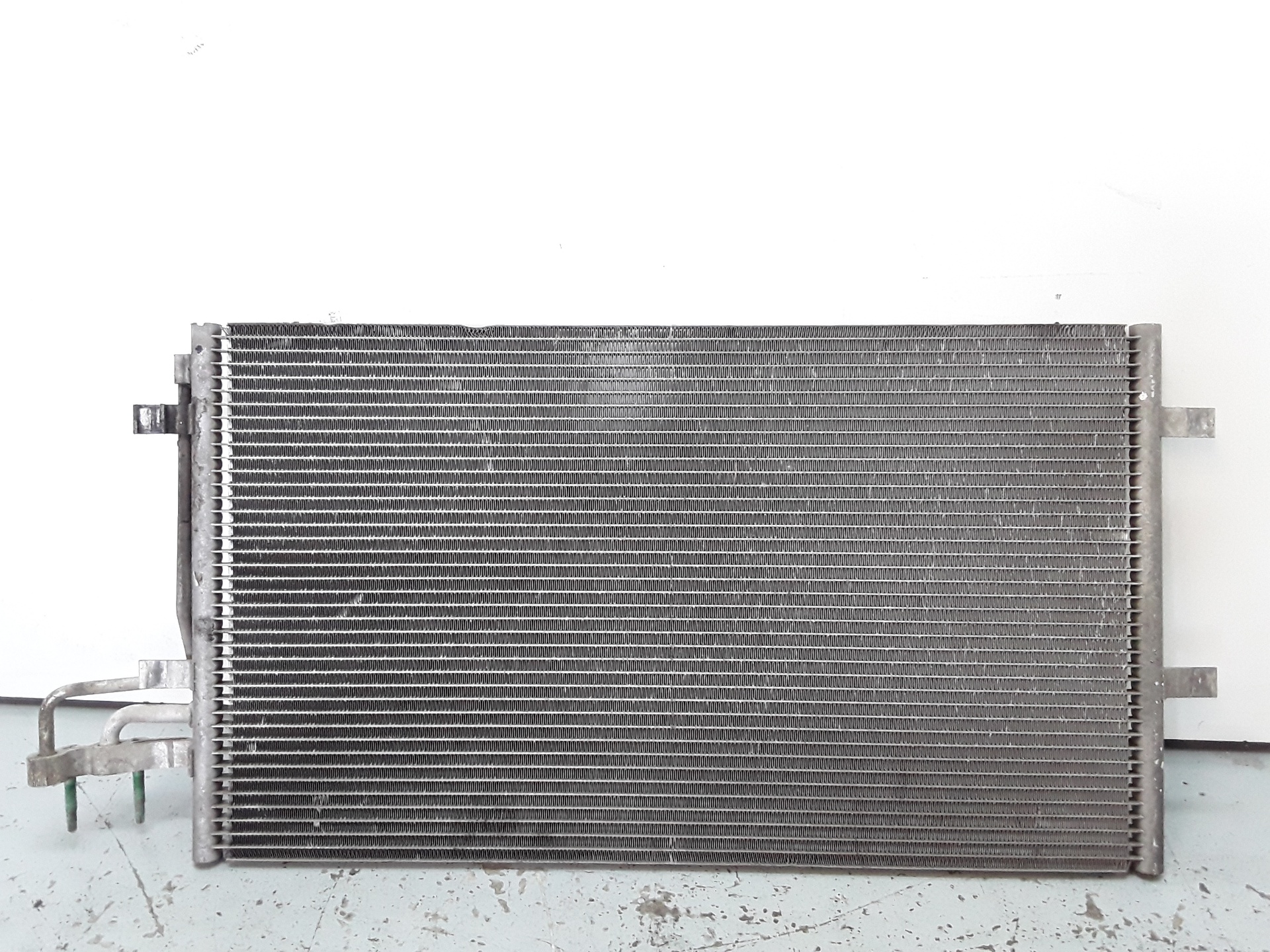 Air conditioning condenser, photo 1 of 2