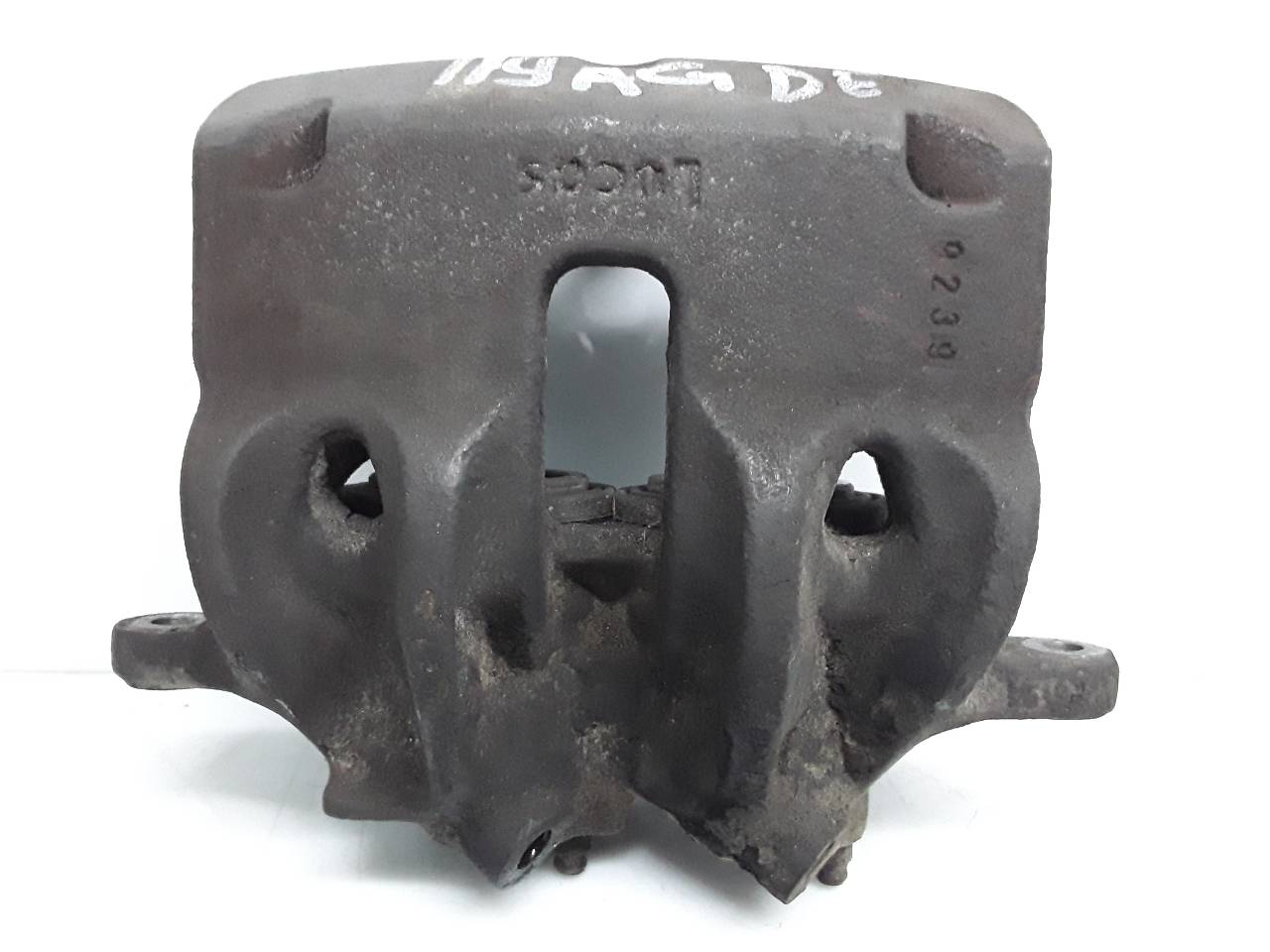 Pinza de freno delantera derecha