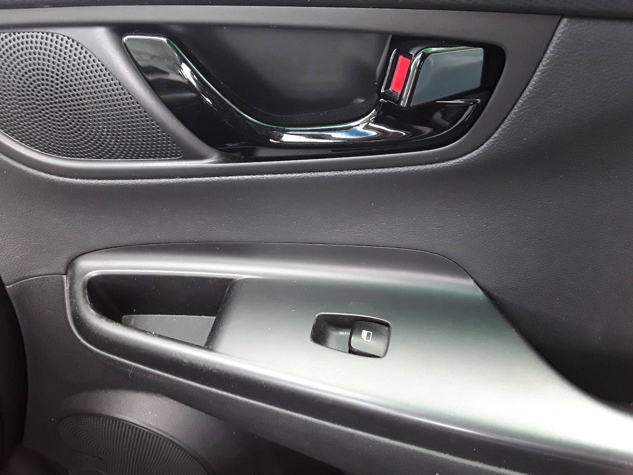 Front right window switch, photo 1 of 1
