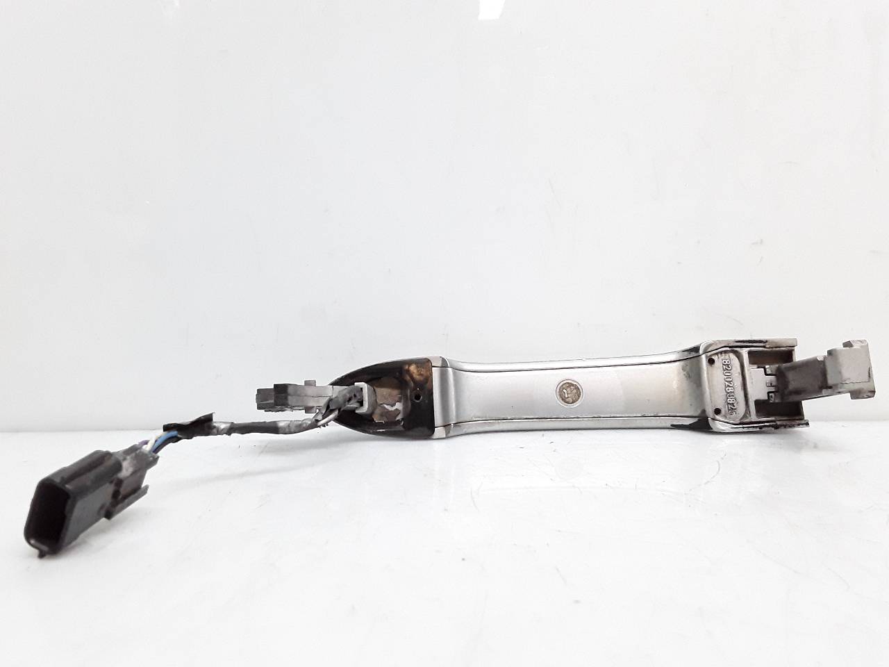 Front right outer door handle, photo 1 of 3
