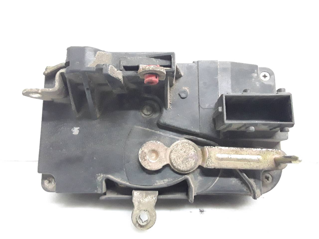 Cerradura puerta delantera izquierda