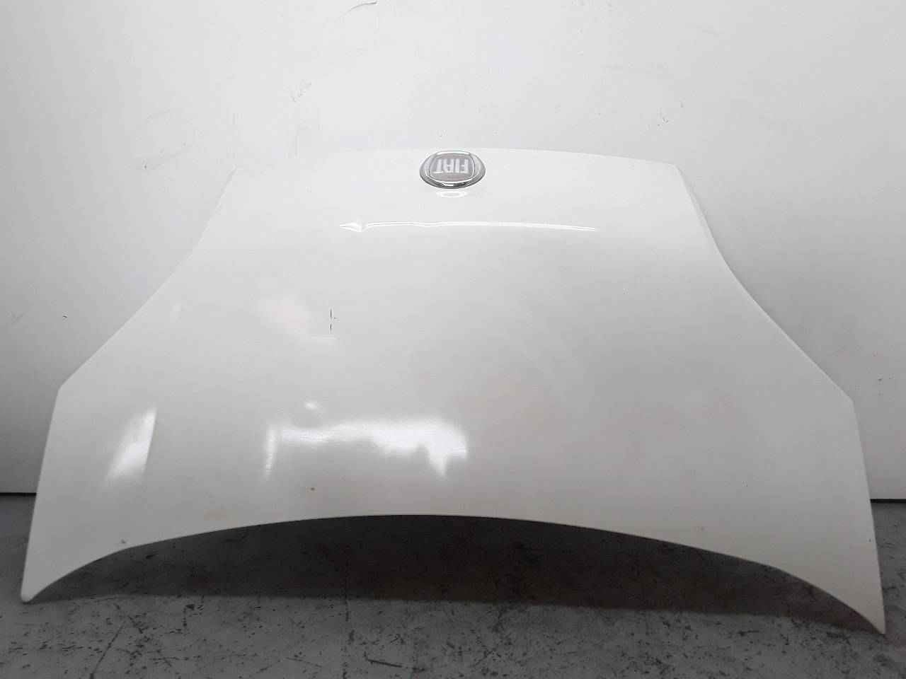 Bonnet, photo 1 of 5