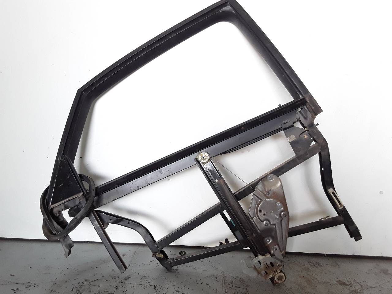 Rear right window regulator, photo 1 of 4