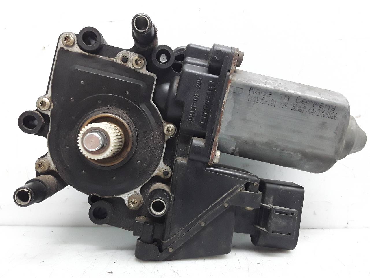 Motor elevalunas delantero derecho