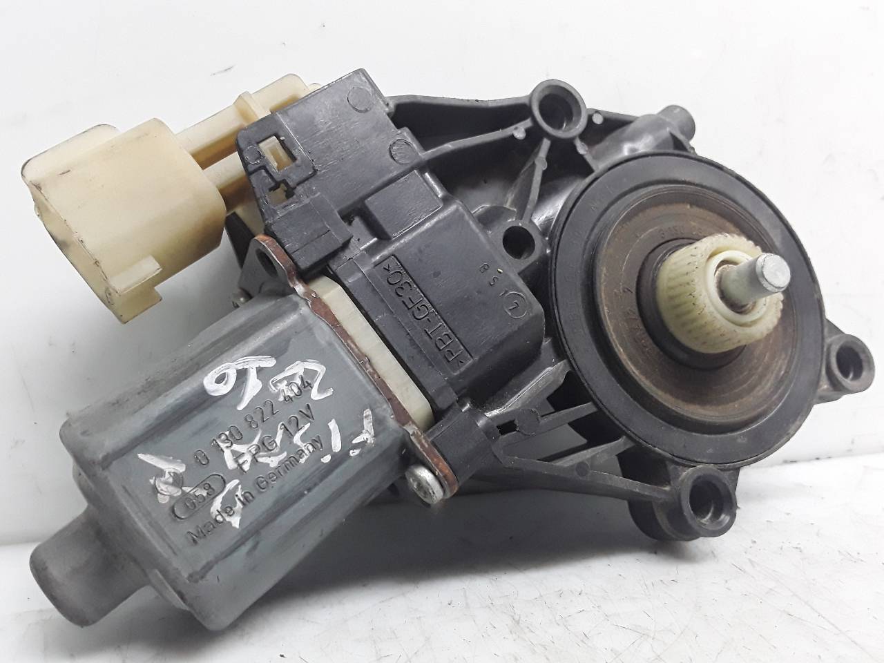 Front left window regulator motor, photo 1 of 2