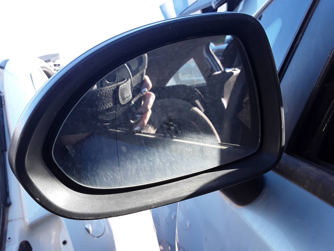 Retrovisor izquierdo