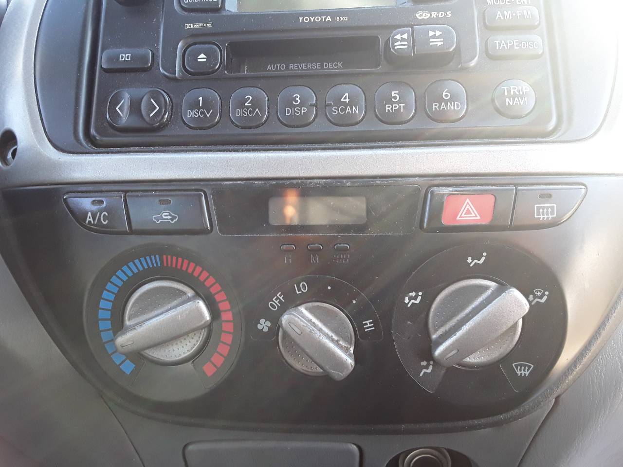 Comando de aquecimento / ar condicionado, foto 1 de 1