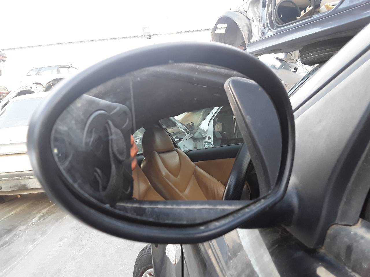 Retrovisor izquierdo