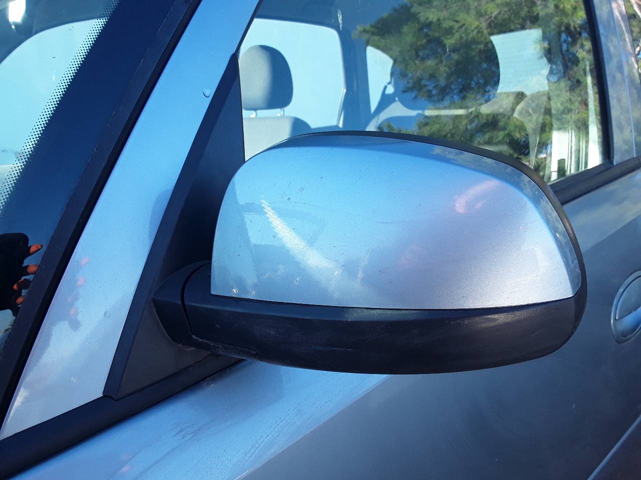 Retrovisor izquierdo
