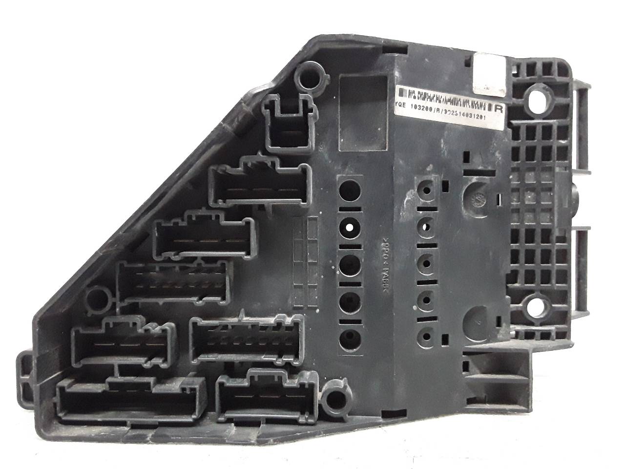 Caja reles / fusibles