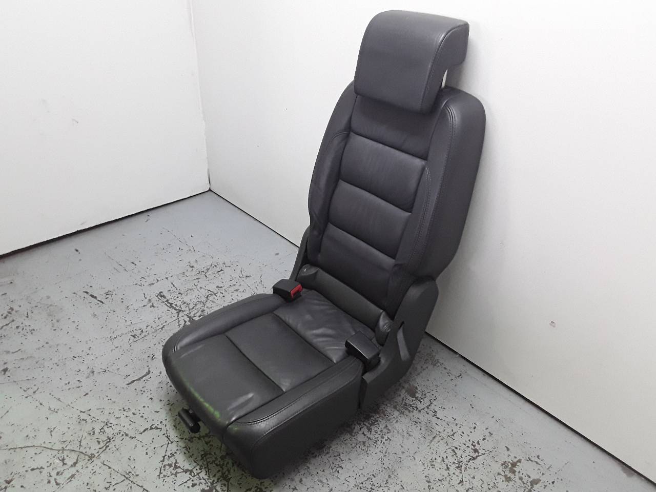 Asiento trasero medio, foto 1 de 5