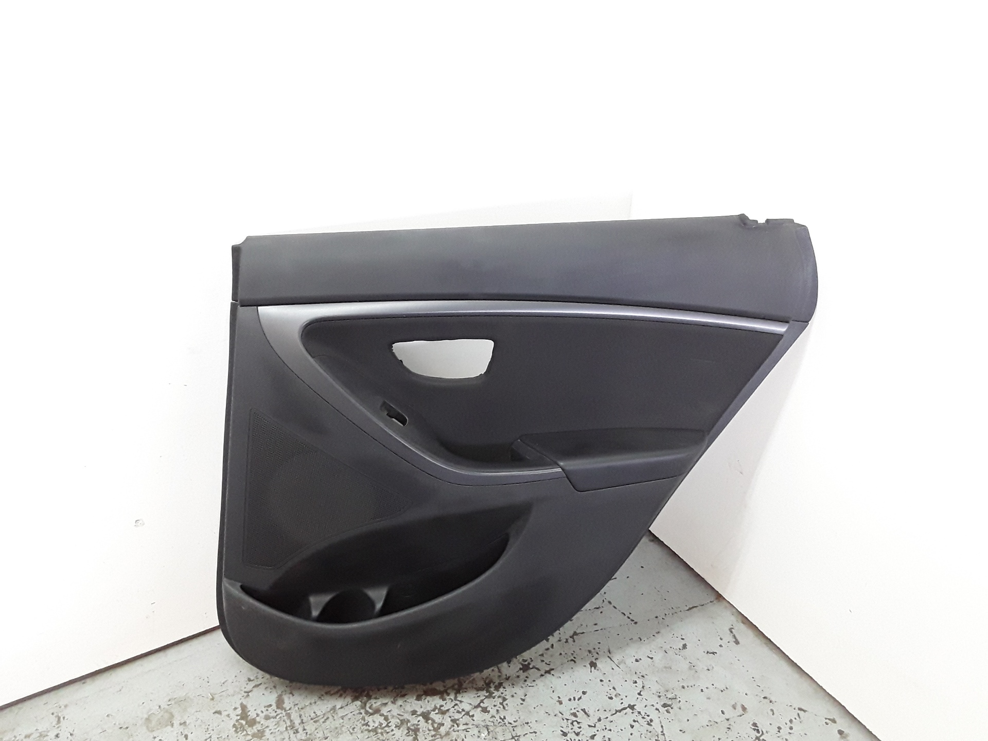 Rivestimento portiera posteriore destra, foto 1 di 4