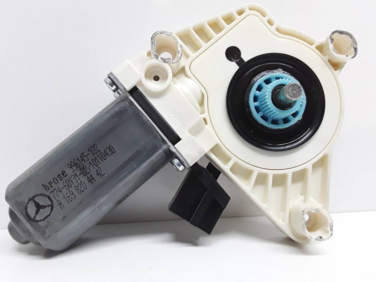 Motor elevalunas delantero derecho
