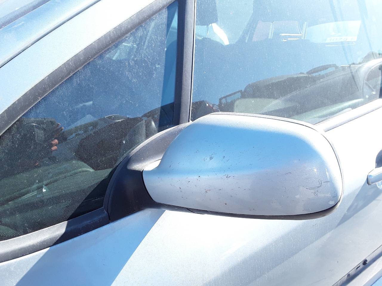 Retrovisor izquierdo