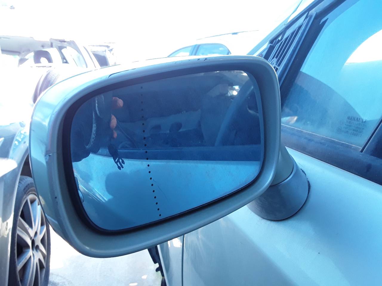 Retrovisor izquierdo