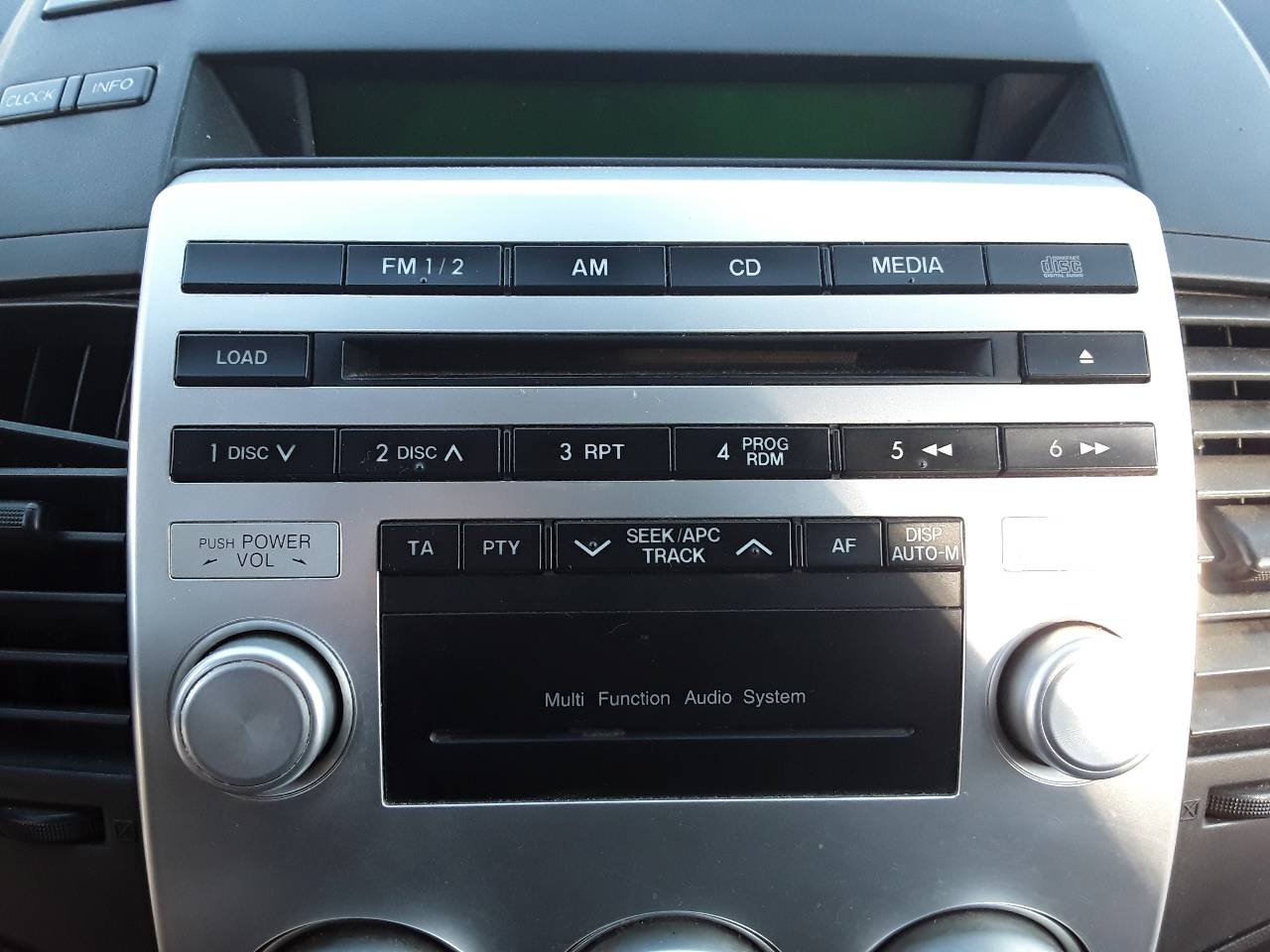Sistema audio / radio cd, foto 1 de 1