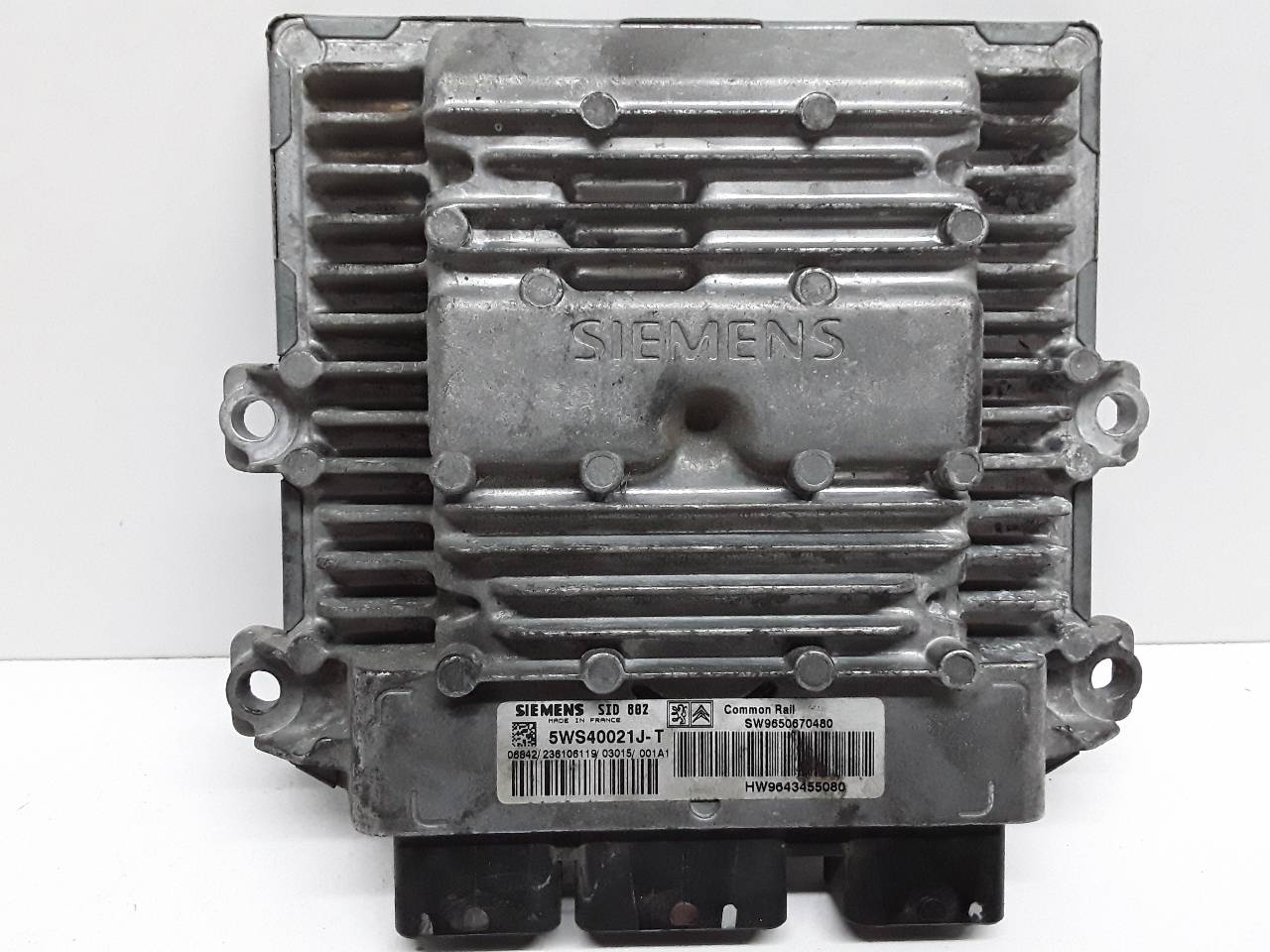Engine control unit (ECU), photo 1 of 2