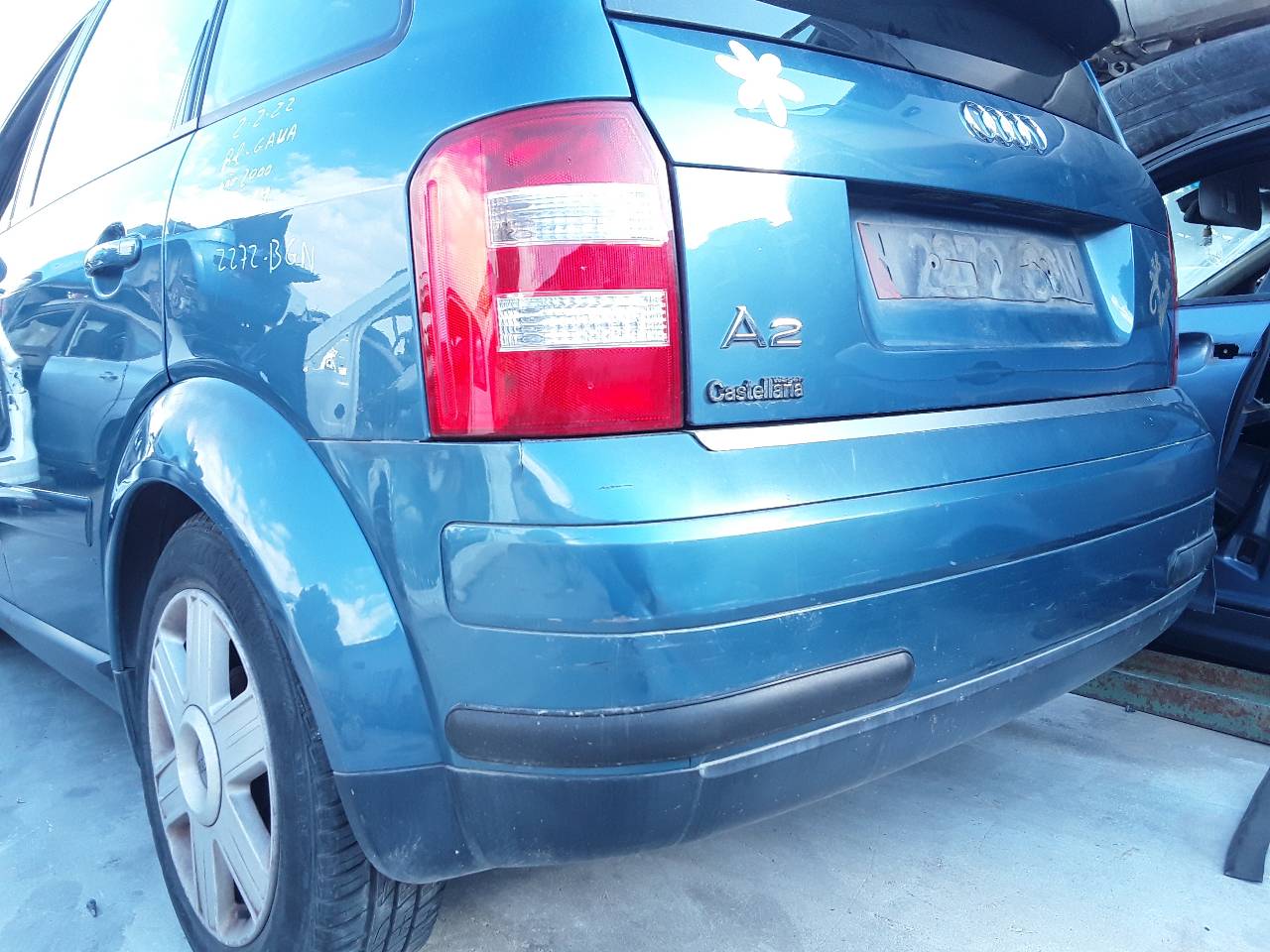 Paragolpes trasero, foto 1 de 5