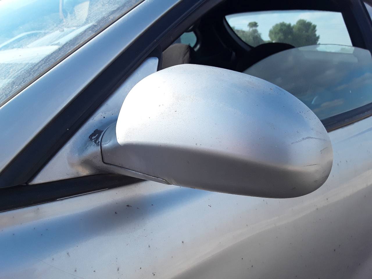 Retrovisor izquierdo