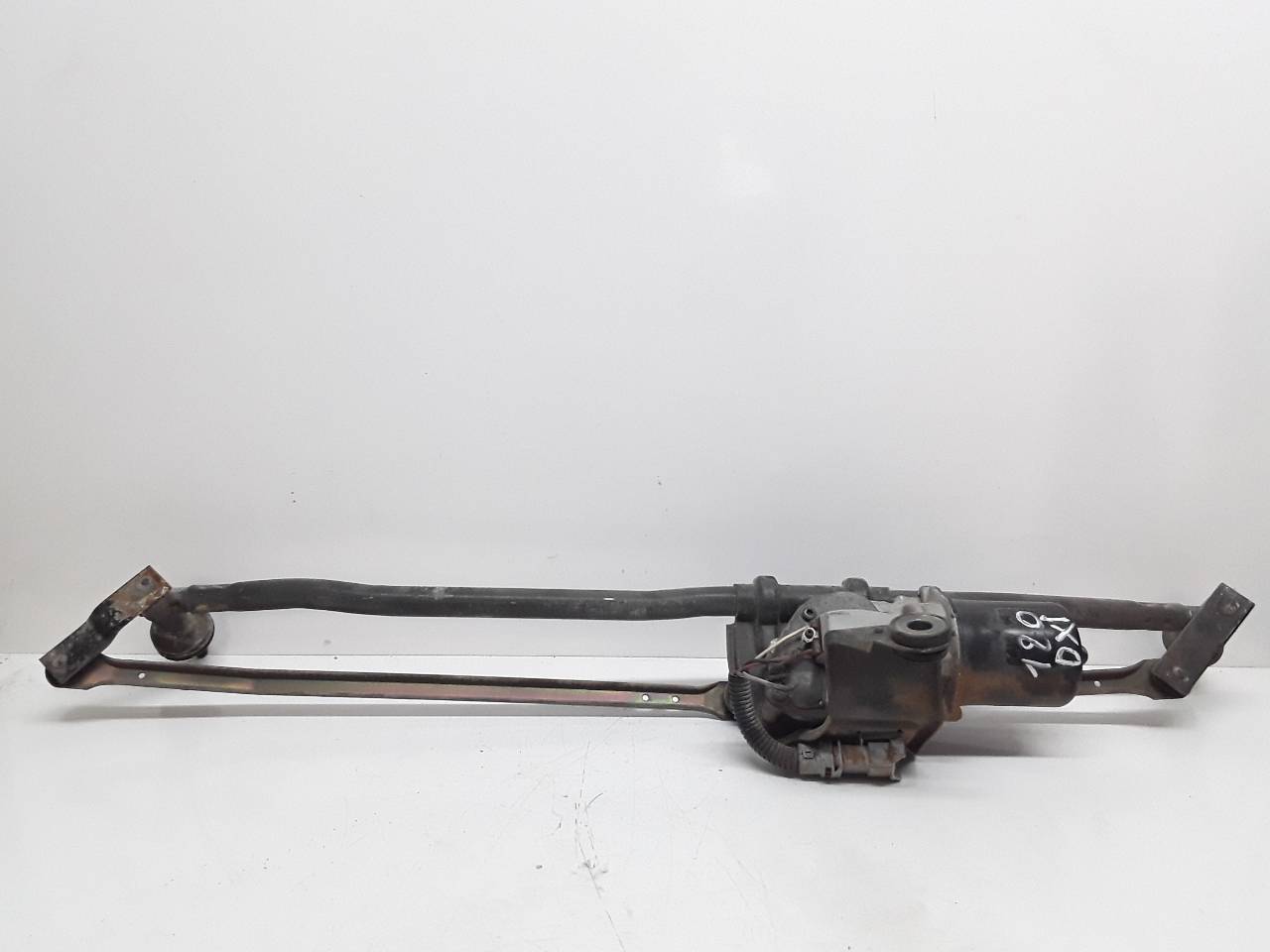 Motor limpia delantero