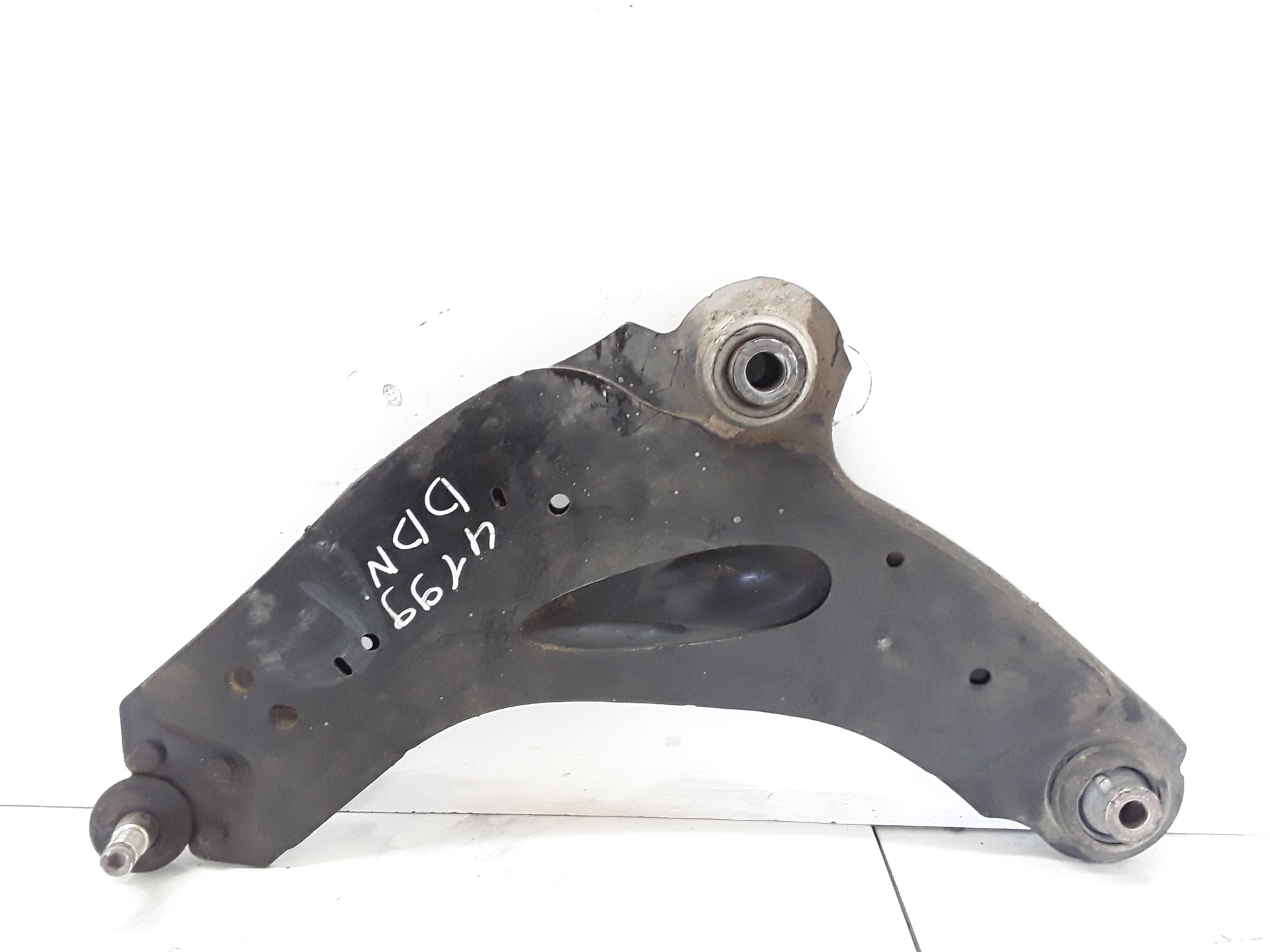 Brazo suspension superior delantero izquierdo