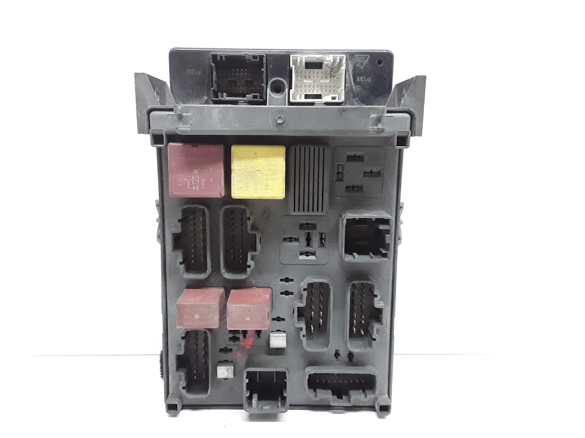 Caja reles / fusibles