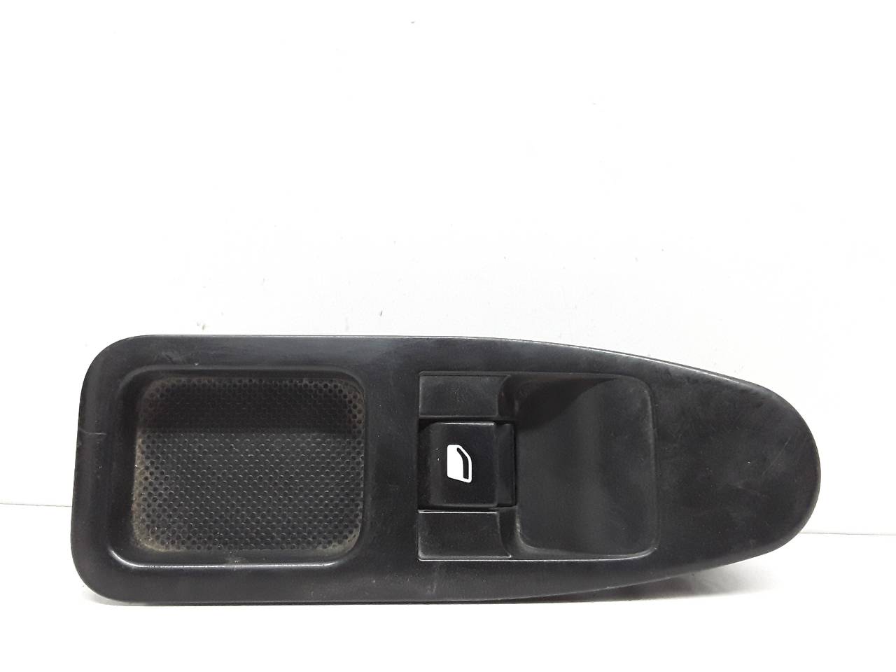 Front right window switch, photo 1 of 2