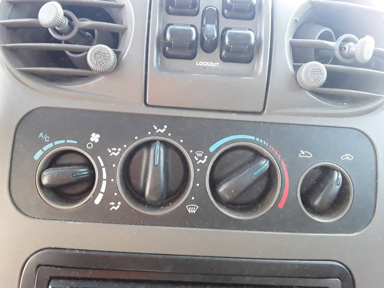 Mando calefaccion / aire acondicionado