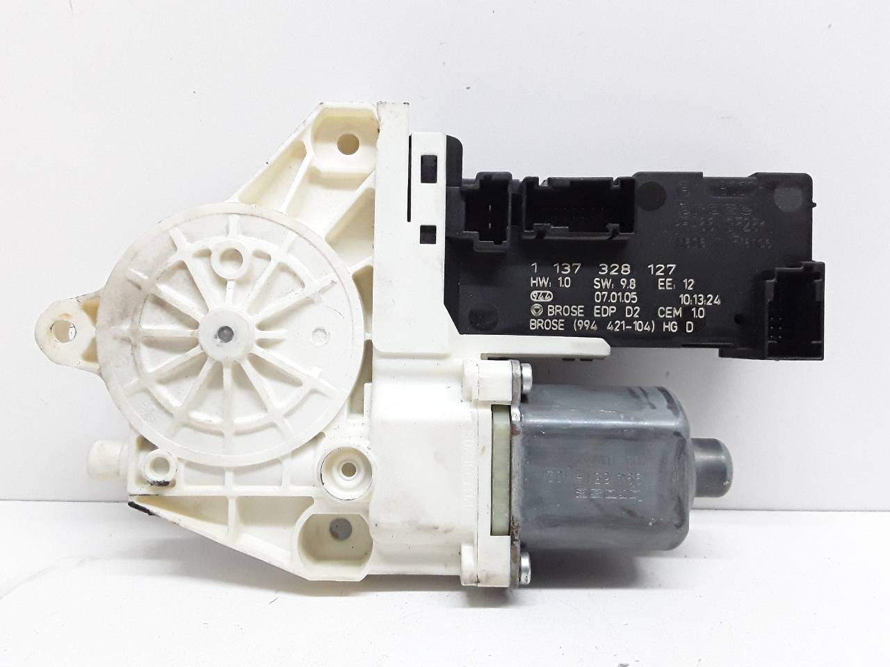 Motor elevalunas delantero derecho