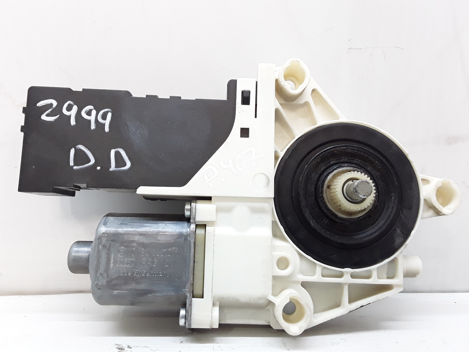 Motor elevalunas delantero derecho