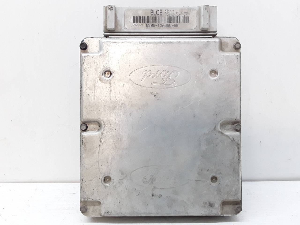 Engine control unit (ECU), photo 1 of 3