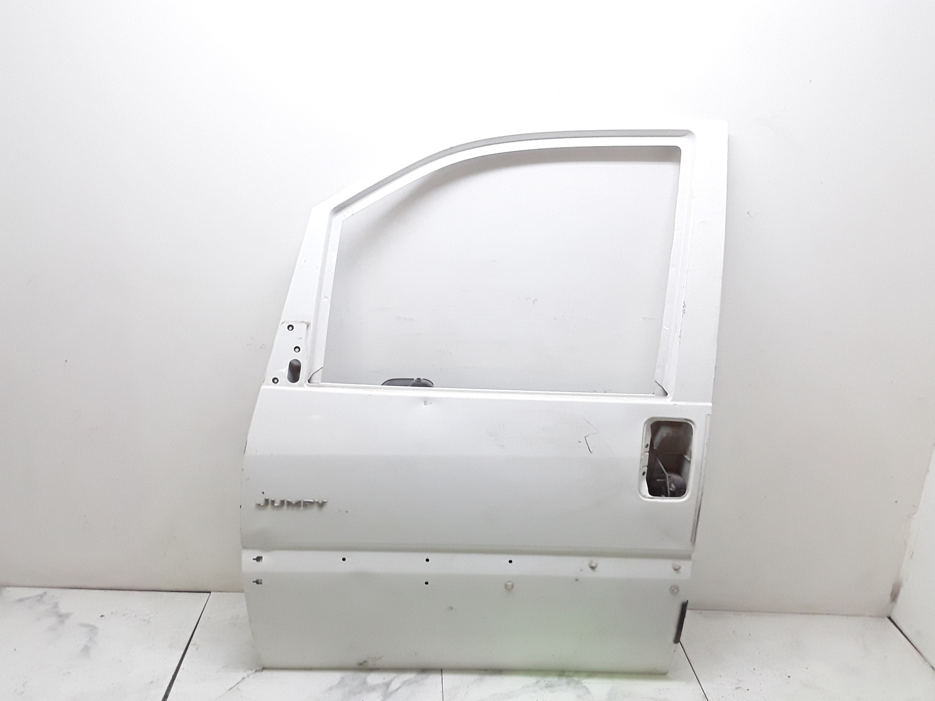 Puerta delantera izquierda