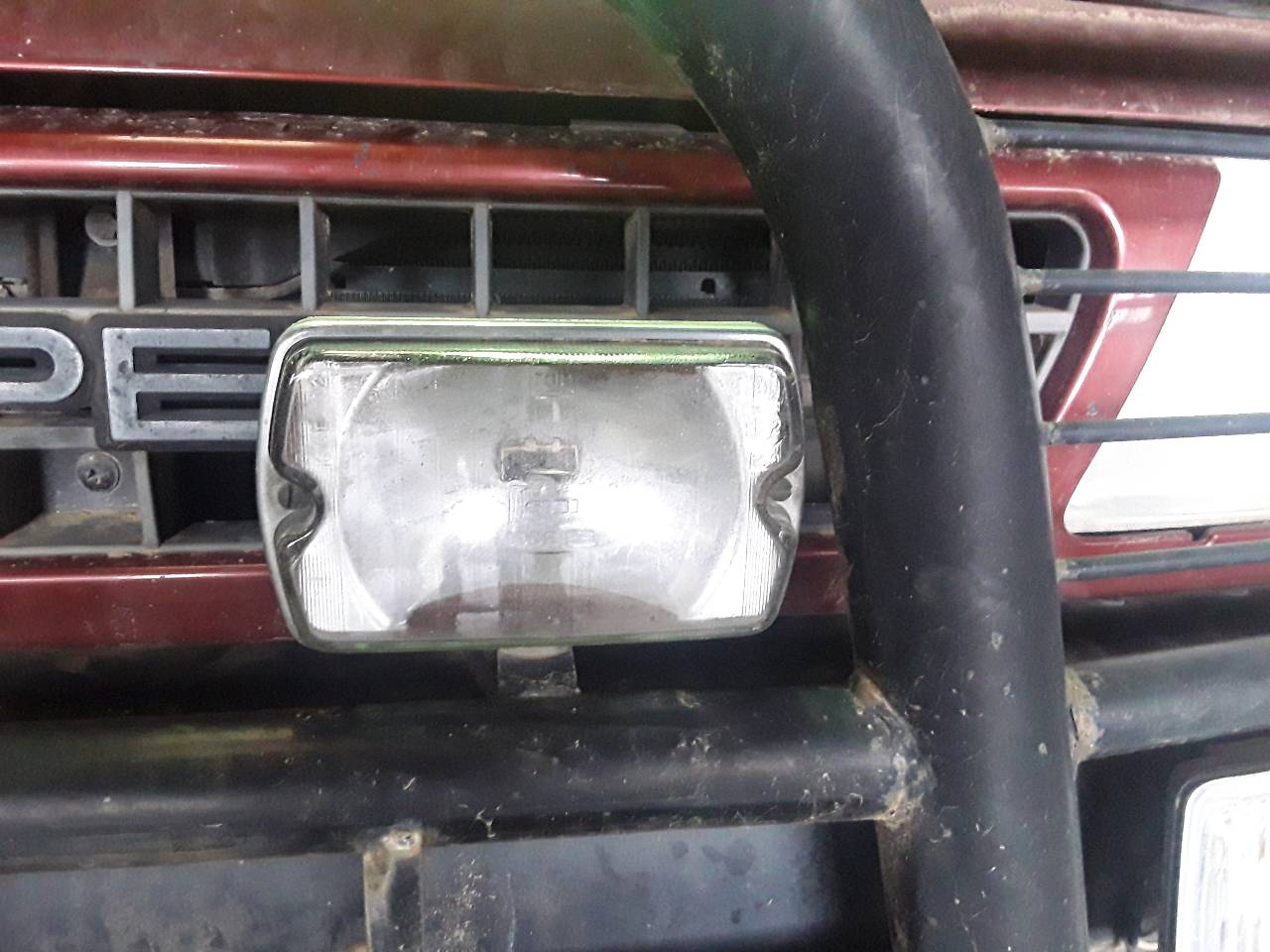 Piloto delantero izquierdo, foto 1 de 3