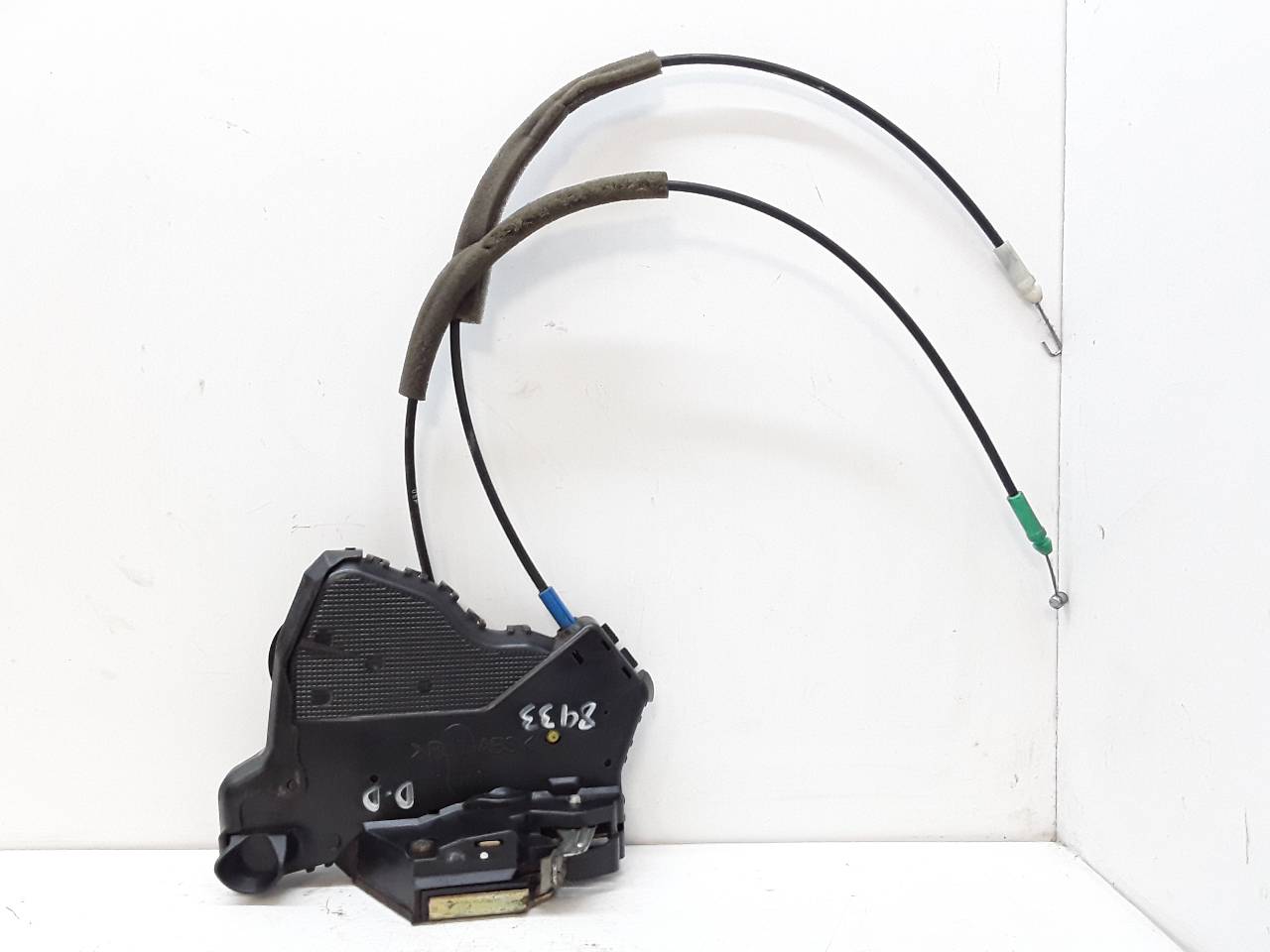 Cerradura puerta delantera derecha