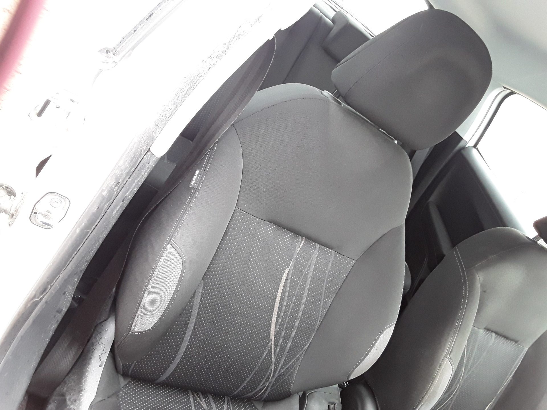 Asiento delantero derecho, foto 1 de 3